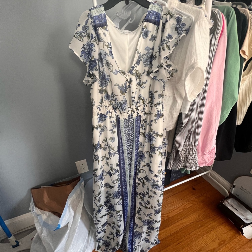 New York and company maxi dress floral size 6